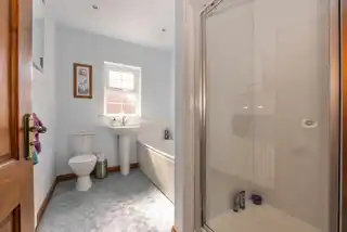 2 Strangford AvenueImage 24