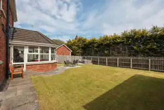 2 Strangford AvenueImage 32