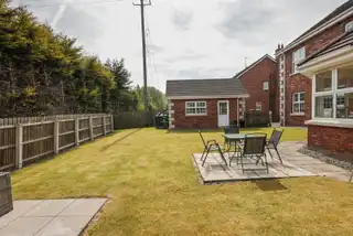 2 Strangford AvenueImage 34