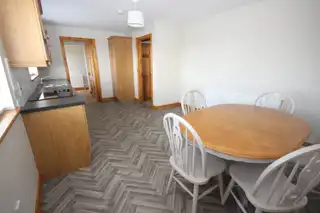 12 Cornmill AvenueImage 10