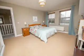 5 LeatbegImage 38