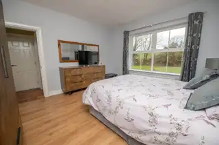 5 LeatbegImage 22
