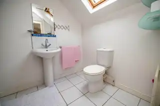 5 LeatbegImage 32
