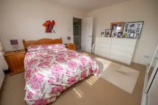 5 LeatbegImage 36