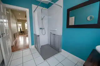 5 LeatbegImage 24