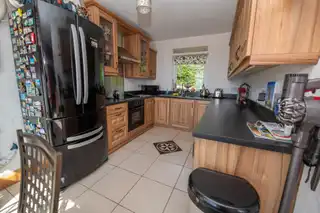 CarrowhughImage 12