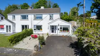Image 1 for 5 Oakfield Drive