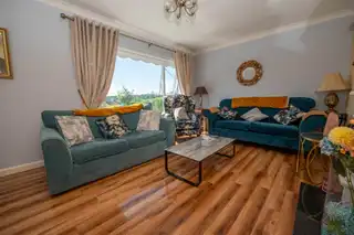 5 Oakfield DriveImage 5