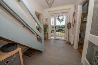 5 Oakfield DriveImage 2