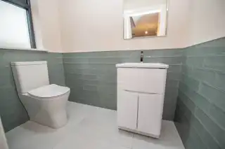 8 Drumcarbit MewsImage 14