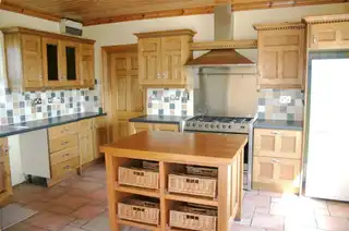 121 Clonmore RoadImage 6