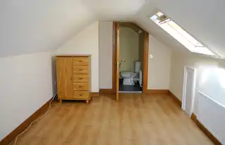 121 Clonmore RoadImage 14