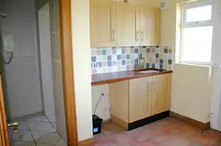 121 Clonmore RoadImage 7