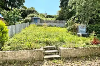 24 Rosemount AvenueImage 17