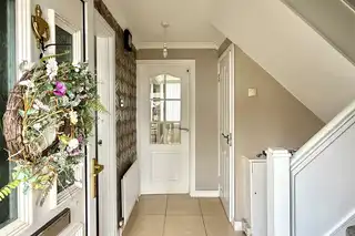 24 Rosemount AvenueImage 2