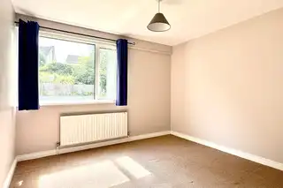 24 Rosemount AvenueImage 14