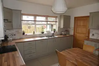 72 Gateside ManorImage 3