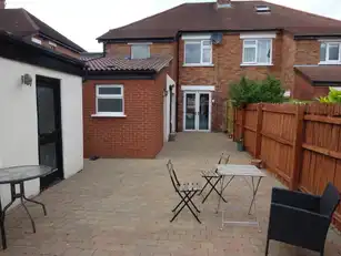 8 Cheltenham GardensImage 26