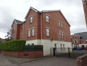 Image 1 for 9 St Johns Square