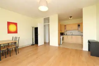 16 Castle Street CourtImage 6