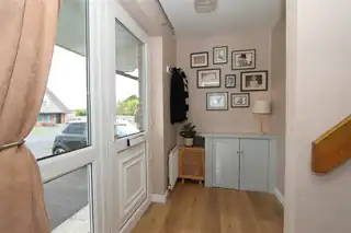 5 Millbank CrescentImage 4