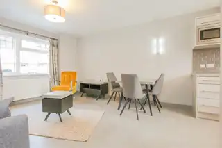 Apt 7 Hillview AvenueImage 8