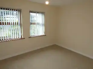 10 Aylesbury CourtImage 8