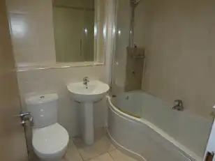 12 Aylesbury CourtImage 9
