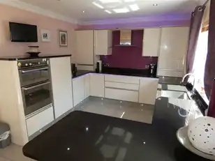 11 Dermott GardensImage 11