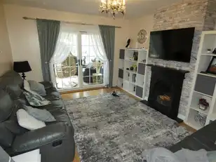 12 Whincroft RoadImage 2