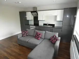 Apt 5 223 Belmont RoadImage 5