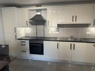 Apt 30 2C Summerhill AvenueImage 6