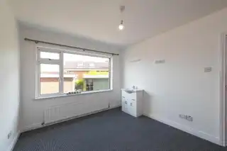 5 Cairnshill ParkImage 16