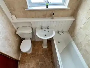 27 Deramore DriveImage 13