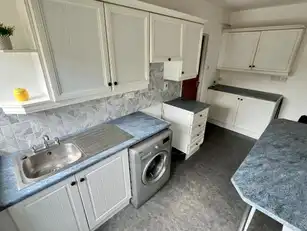 27 Deramore DriveImage 7
