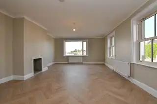 60 Castle StreetImage 3