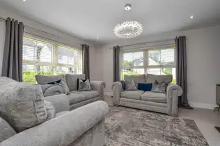 4 Strangford ManorImage 6