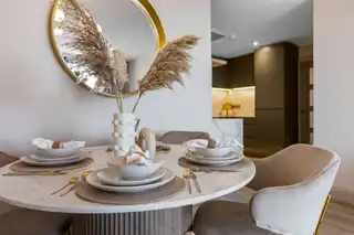 8 Six WestImage 11