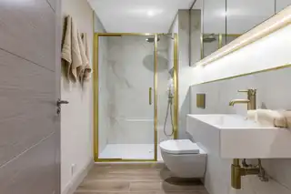 8 Six WestImage 23