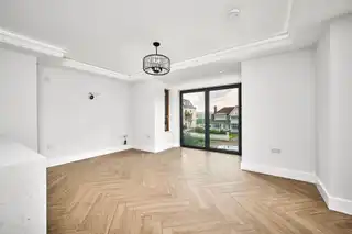 105 'Strand House' 105 Strand RoadImage 9