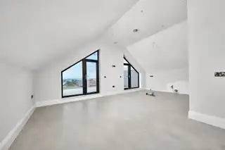 19 Queenora AvenueImage 18