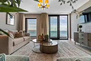 18 The PromenadeImage 8