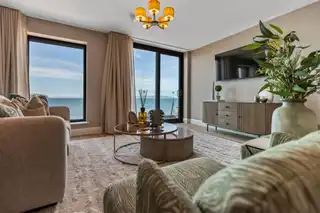 18 The PromenadeImage 7