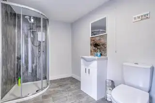 Apt 1, 2 Dunluce AvenueImage 13