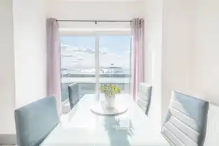 Apt 1, 75 Eglinton StreetImage 6