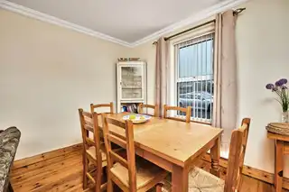 3 West CourtImage 8