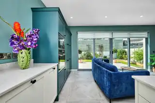 8 Nursery MewsImage 15