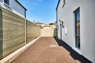 8 Nursery MewsImage 37