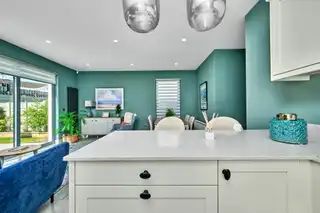 8 Nursery MewsImage 11