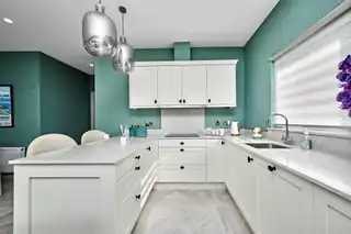 8 Nursery MewsImage 10